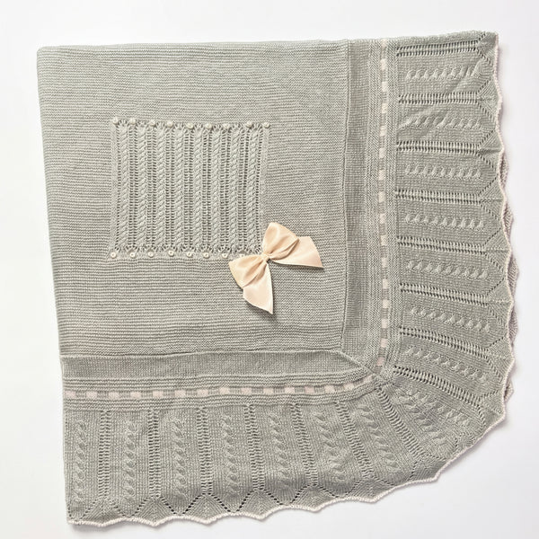 Baby Gray Stripes With Bow Blanket — AGÜ Baby Spanish baby clothes