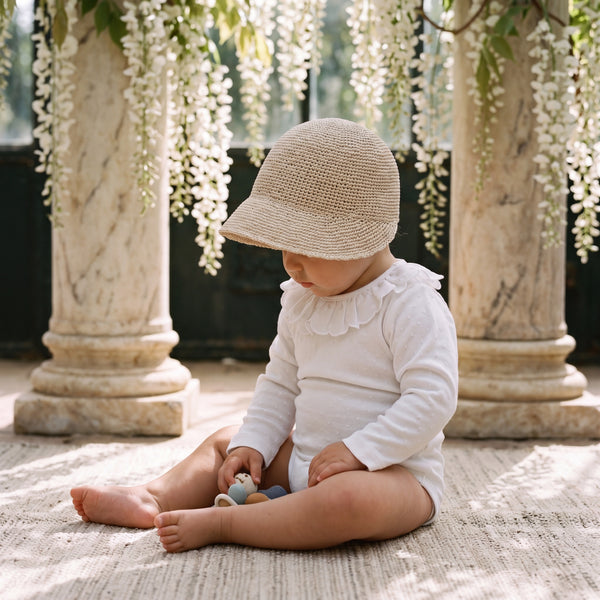 White Body with Light Pink Dots Collar — view 2 — handcrafted in Spain — AGÜ Baby